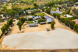 Iron Horse Stalls - Boarding Facility In Olivenhain CA ENCINITAS, Paddock, Stall, Equestrian, Riding, North County Coastal Horse Training, Stables, Jumping, San Diego Trail Riding, Equine, Couples Rides, Ocean, Beach, Dressage, Competition, Farms, San Diego Horseback Riding